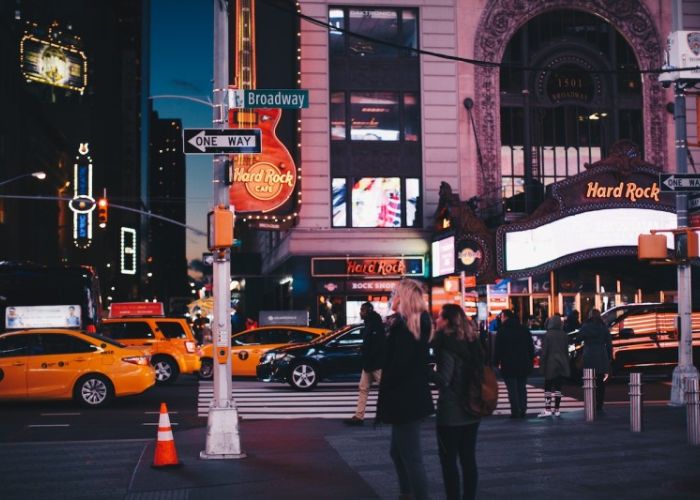 El gasto de los consumidores en servicios sigue impulsando la economía de Estados Unidos (Foto: Pexels)