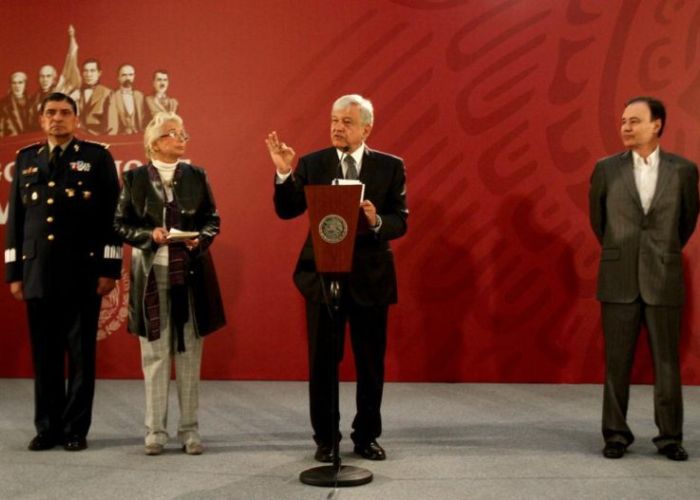 El presidente López Obrador durante su primera conferencia de prensa matutina
