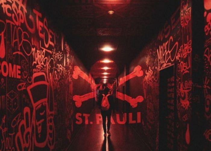 El túnel que lleva al verde del Millerntor, `el infierno´ (Foto de Pasión Futbol)