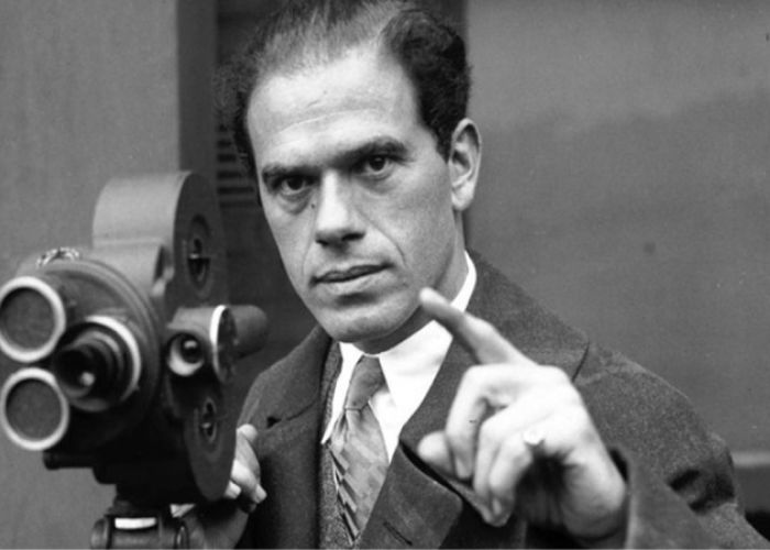 Frank Capra, director ganador de tres premios Oscar, considerado el máximo representante de la comedia americana de la década de 1930.