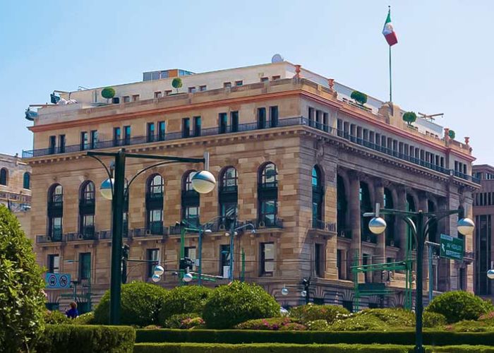 El Banco de México.
