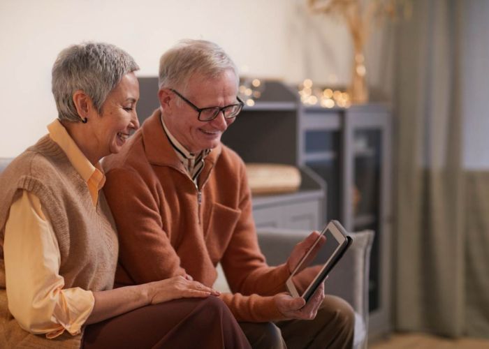 La tercera edad frente a los servicios financieros digitales ¿A la deriva?