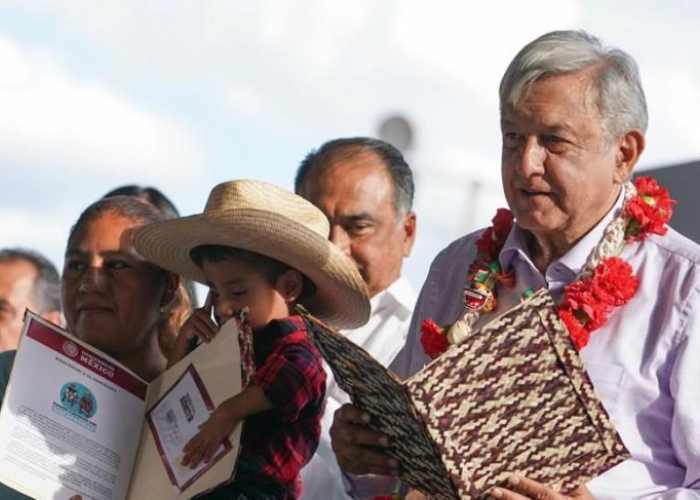 López Obrador en uno de sus recorridos por el país (Foto: lopezobrador.org.mx)