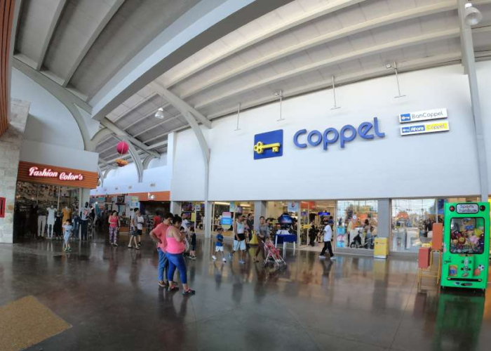 Compradores en un centro comercial de Nuevo León (Foto: Municipio de Guadalupe, NL)