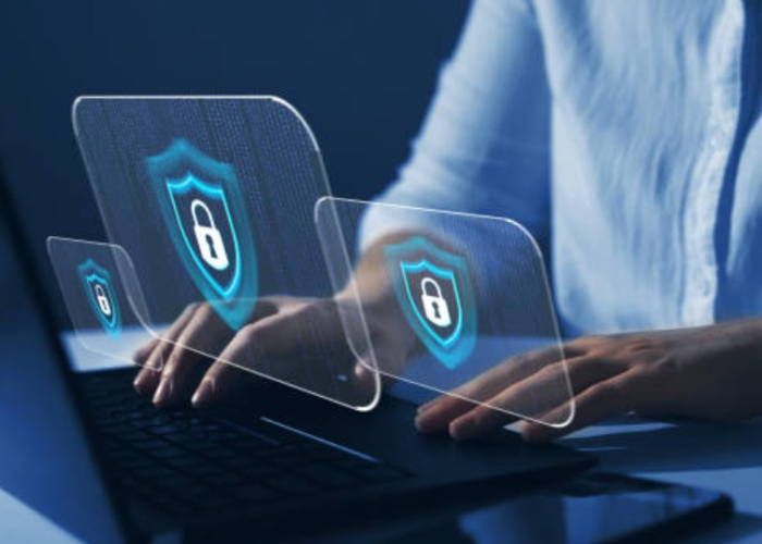 El fraude cibernético, que incluye actividades como hacking, ransomware y malware, así como la ingeniería social, que abarca prácticas como phishing, brandjacking y baiting, son las categorías con las mayores expectativas de crecimiento. (Imagen: iStock)