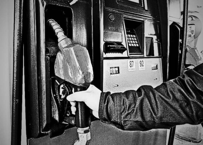 El subsidio a la gasolina es miopía distributiva en versión fiscal.