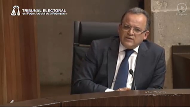 Magistrado Infante del Trife que votó a favor del registro del Bronco