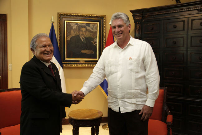 Miguel Díaz-Canel se ha reunido con varios mandatarios desde antes de ser presidente de Cuba (Foto: Presidencia de El Salvador)