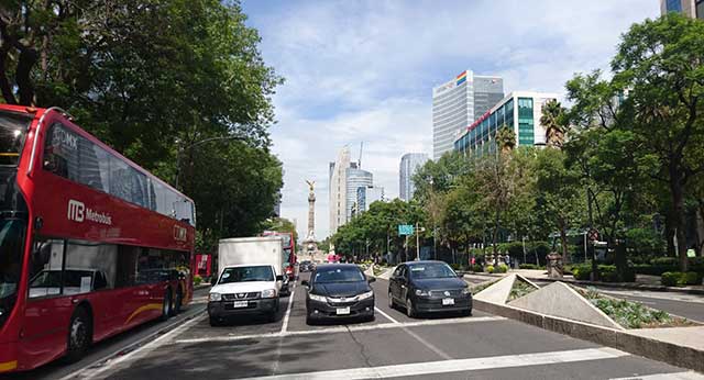 Los mexicanos prefieren ser leales a una marca de auto que el ahorro de gasolina. Foto: Archivo Arena.