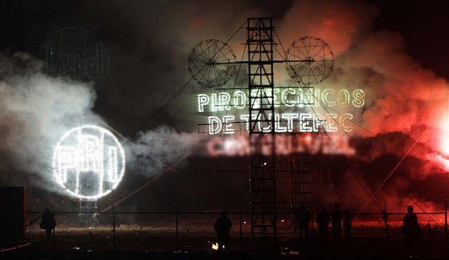 Trabajo de pirotecnia en Tultepec, Estado de México.
