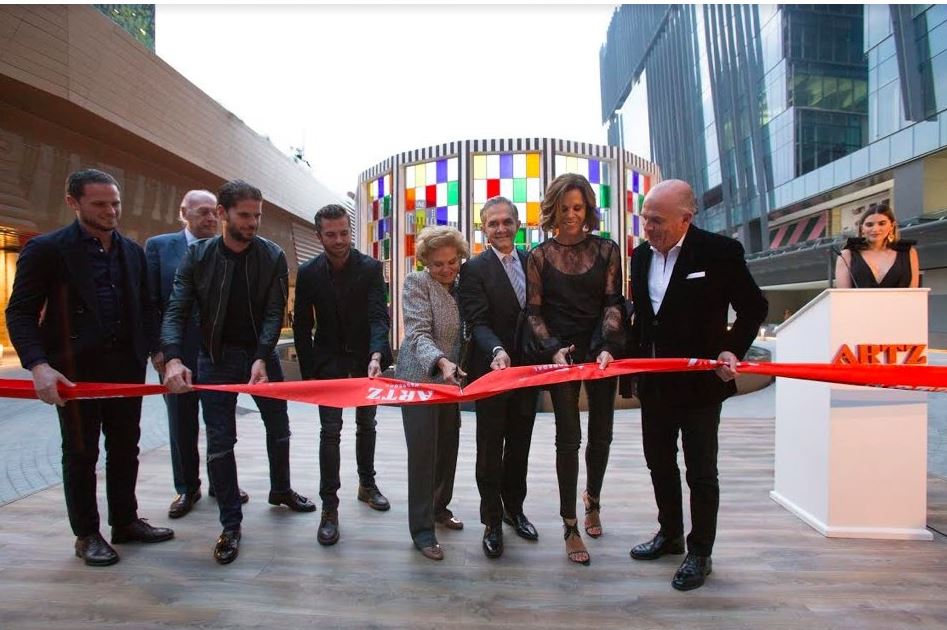 Inauguración de la plaza Artz