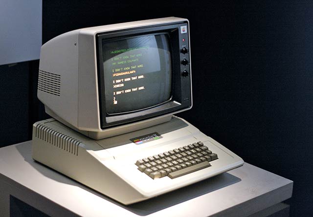 Un 10 de junio de 1977 llegaron al mercado las primeras unidades de la Apple II