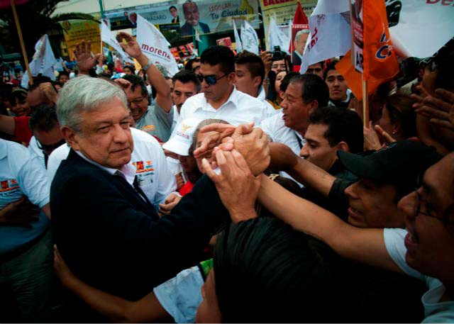 El sindicato de maestros apoyó a AMLO en campaña (Foto: Eneas de Troya)