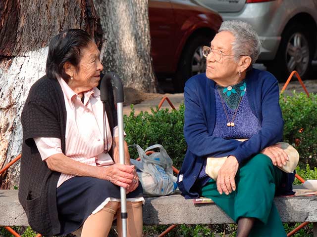 El desarrollo de tecnologías para la salud de ancianos está tomando vuelo (Foto: Adam Jones)