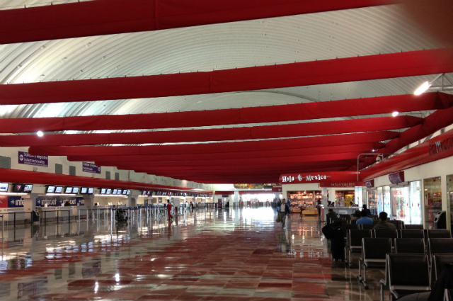 El Aeropuerto Internacional de Toluca está prácticamente abandonado (Foto: Cesarchicharo)